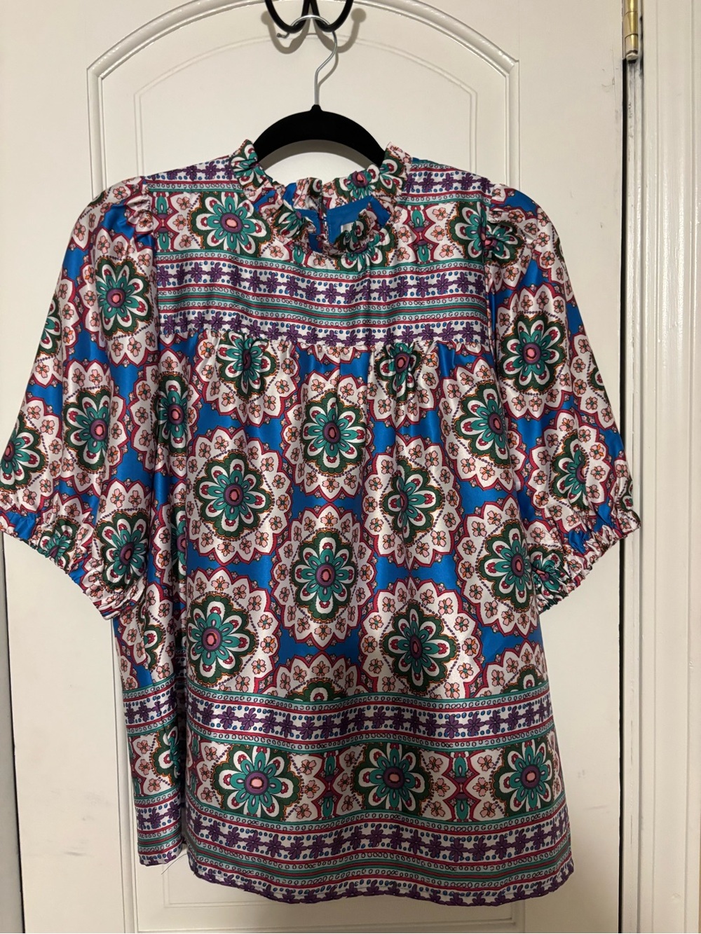Joy Joy Blue Floral Medallion Short-Sleeve Blouse